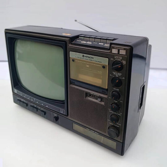 Hitachi P Vintage Tv