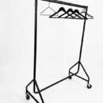 Black Coatrail