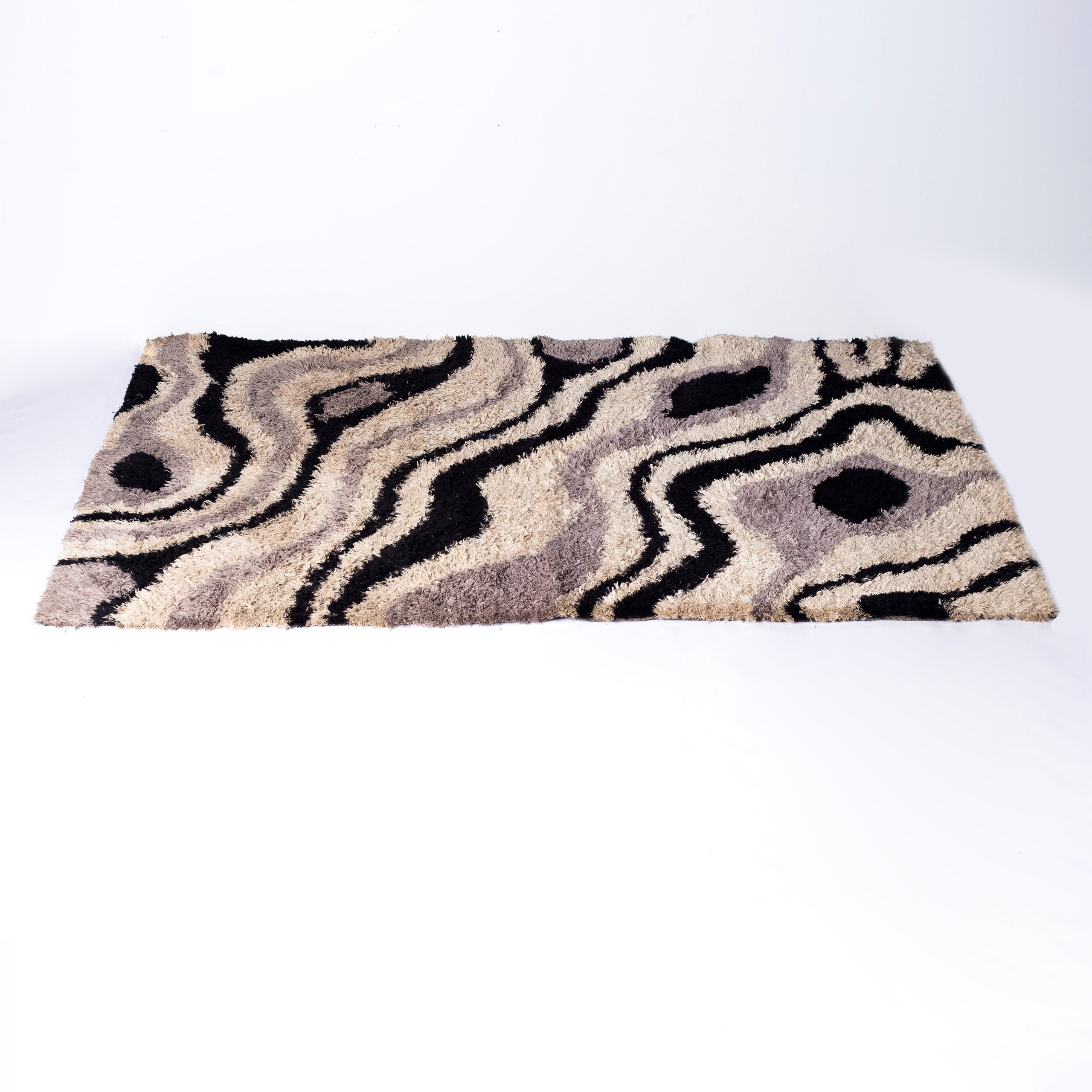 Black and white mooju rug