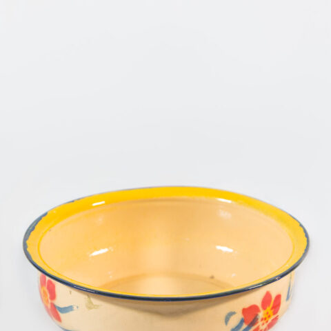 Enamel yellow basin