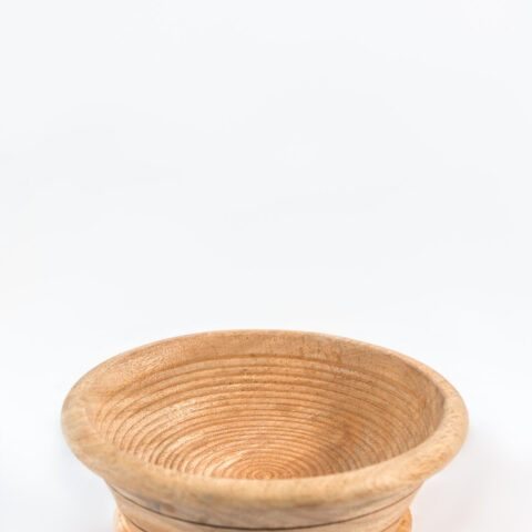 Footed bowl
