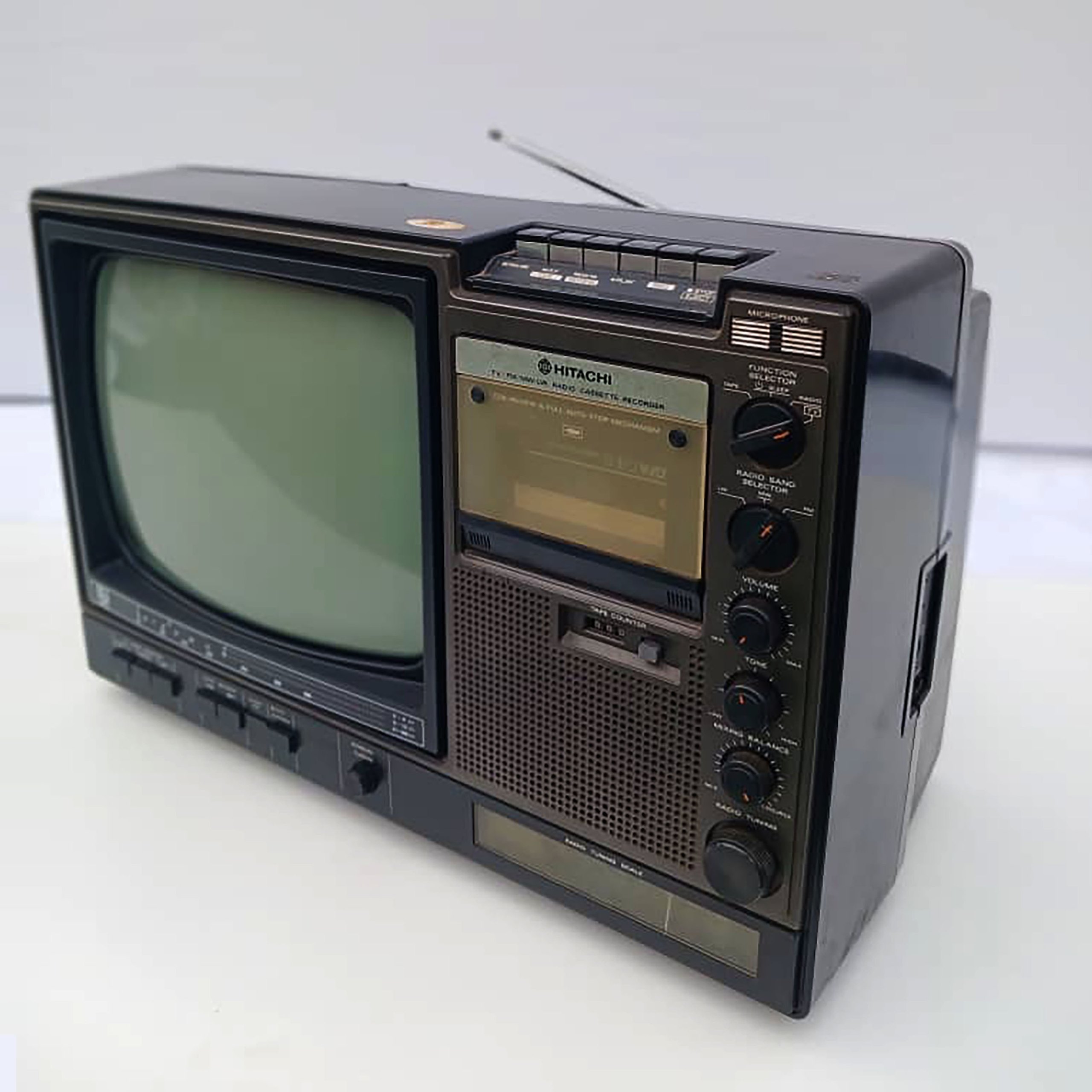 Hitachi P Vintage Tv