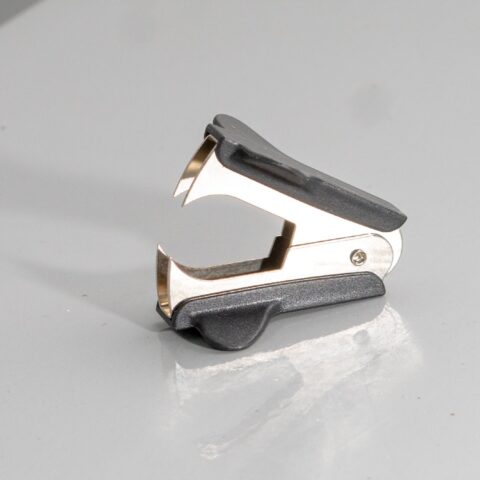 Hole punch