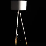 Jandia tripod floor lamp