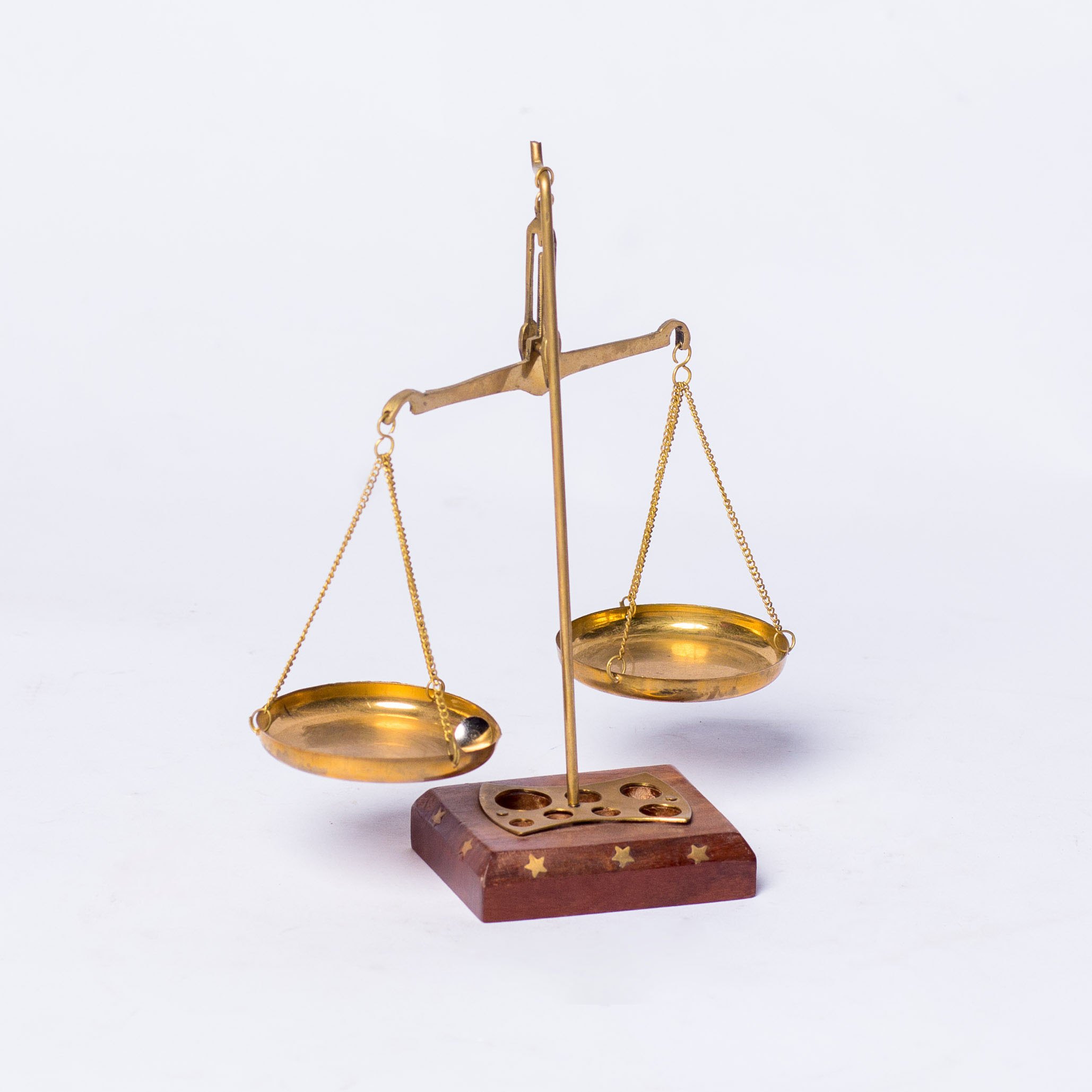Prasitih traditional weighing scale
