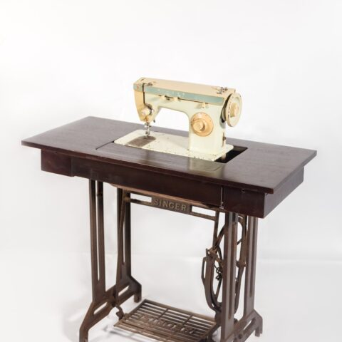 Singer sewing machine