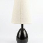 Teardrop table lamp