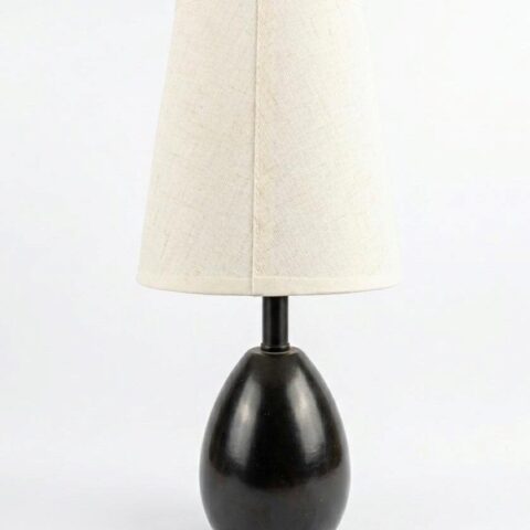 Teardrop table lamp